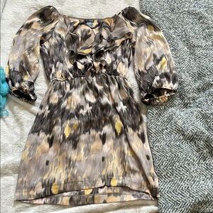 Light woman’s dress